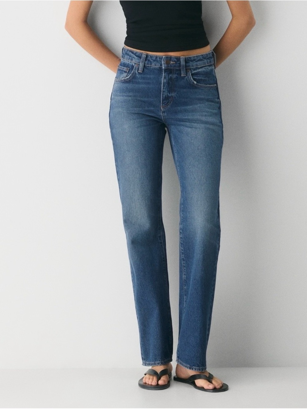 Aritzia Denim Forum Straight-Leg, Mid-Rise Jean